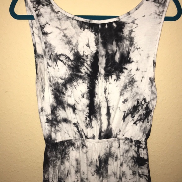 Romper - Picture 4 of 4